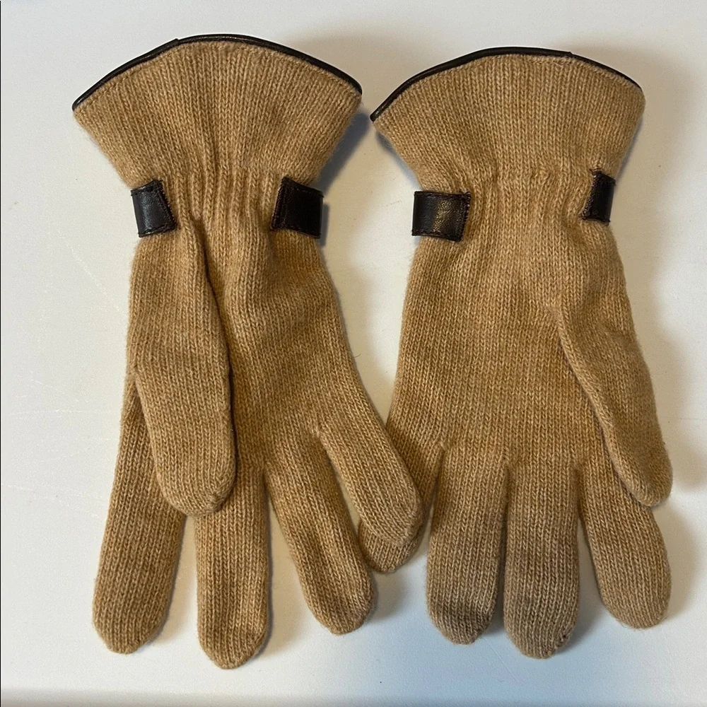 camel-colored knit wool gloves a feminine design decorative one size